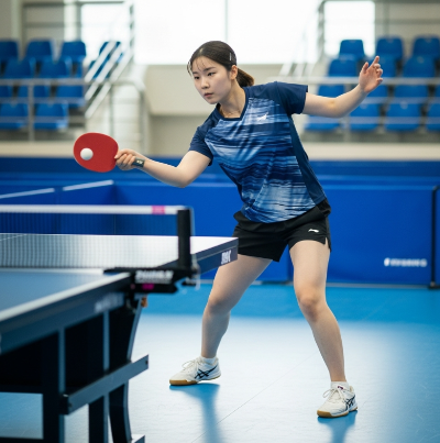 탁구 힙 라인 붕괴(Hip Line Collapse) 골반의 기울기와 회전축이 무너지면 드라이브 블록 수비가 모두 흐트러지는 이유