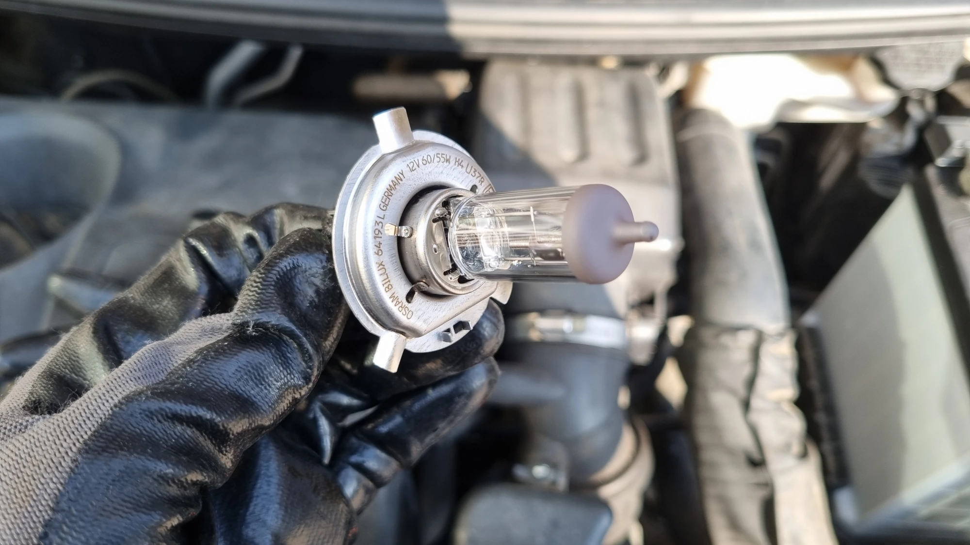 모닝 헤드라이트 전구