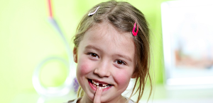 앞니가 없는 아이