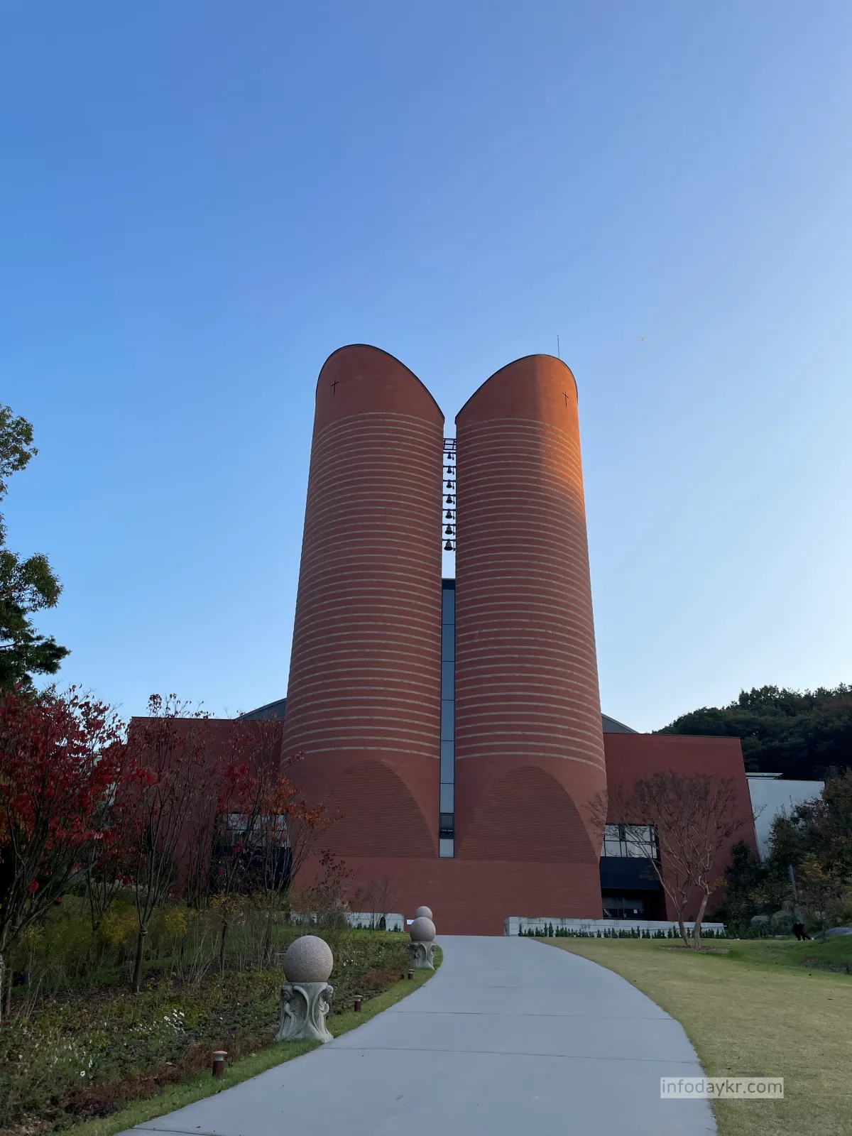 남양성모성지-대성당-마리오보타-작품