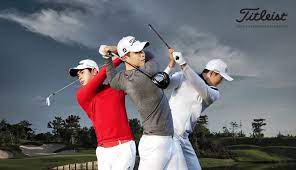 3위 타이틀리스트 골프웨어 브랜스 순위는 참여지수 77,430 소통지수 246,901 커뮤니티지수 395,693이 되면서 브랜드평판지수 720,024로 분석됐다. 지난 12월 브랜드평판지수 936,946과 비교해보면 23.15% 하락했다.