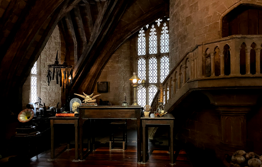 워너 브라더스 해리포터 스튜디오 - 호그와트 마법수업 어둠의 마법 방어술을 배우는 곳