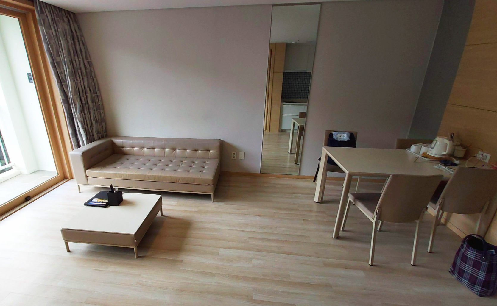 경북 청송군 소노벨 스위트룸 식탁