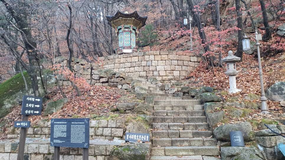 인제 봉정암 : 살아 생전에 꼭 한번 참배 해야할 불뇌사리보탑 가장 높고 가장 깊은 기도의 자리 하늘 아래 첫 사찰