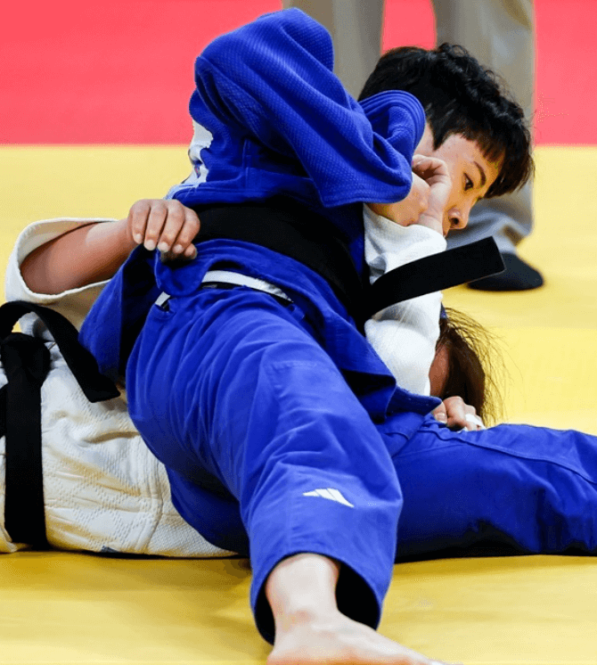 유도 김지정 한판승