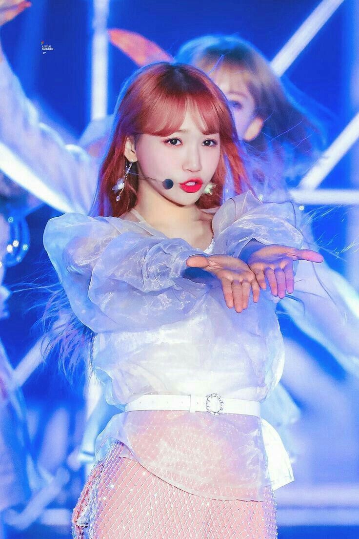 김채원 사진 모음 김채원 사진 모음