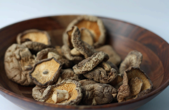 근감소증 예방을 위한 &lsquo;비타민 D3 + 걷기 운동&rsquo; 병행 전략	운동 + 보충제