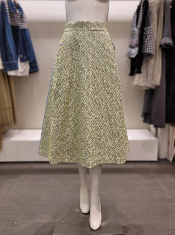 오즈세컨 엠보자가드 스커트 O22A0WSC903W