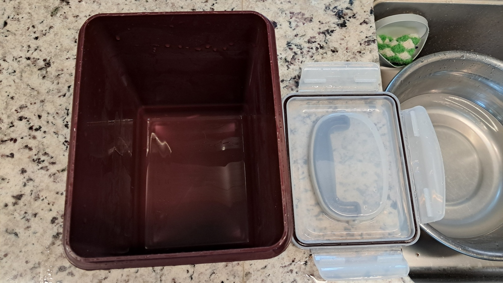 냄새-제거된-김치통