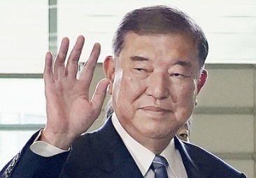 이시바 시게루 총리 사임 발표 배경 | 이시바 시게루 나이 학력 지지율 경력 프로필