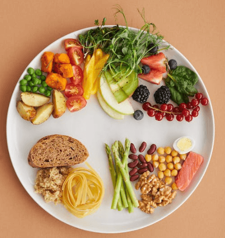 건강하게-보이는-음식-재료들