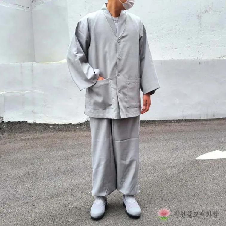 스님 복장의 특징과 상징 의미를 자세히 알아보자_2