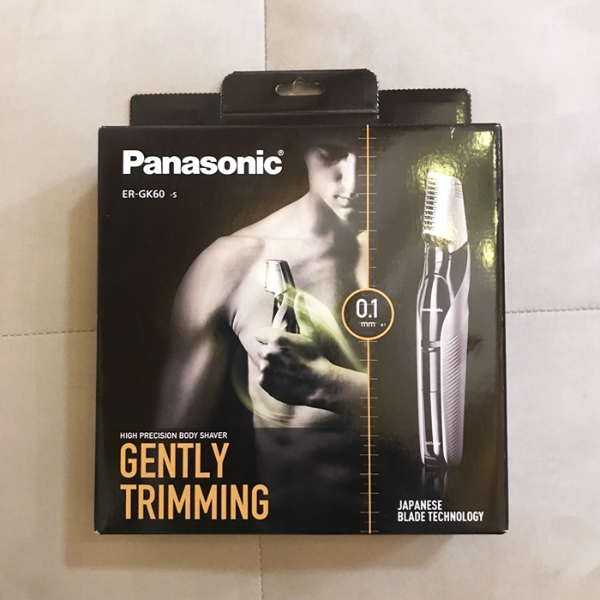 파나소닉 바디 트리머 ER-GK60 제품 박스 &ndash; 남성 바디 쉐이버 전기 제모기, 0.1mm 초정밀 커팅 기능 강조