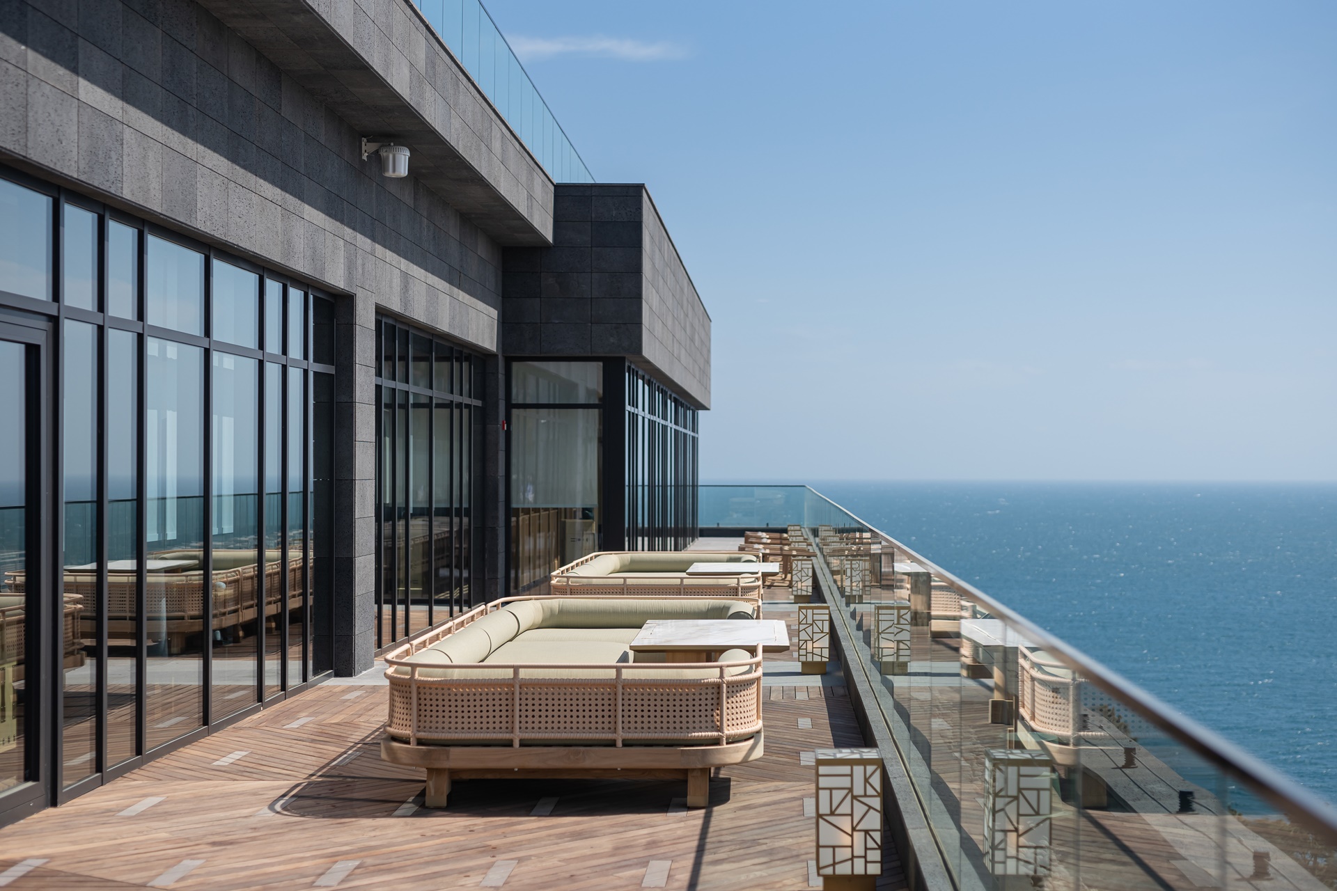 #JW메리어트 #JW메리어트제주 #JW메리어트제주리조트&스파 #범섬 #빌벤슬리 #서귀포호텔 #제주리조트 #제주메리어트 #제주여행 #제주호텔 #댄싱두루미 #더플라잉호그 #아일랜드키친