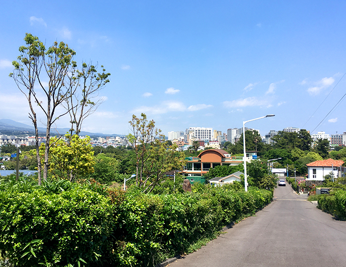 매장-밖-하늘-풍경