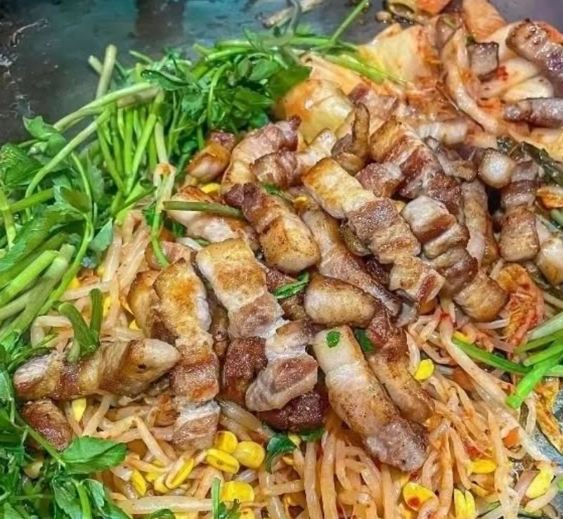 철판모듬구이 삼겹살