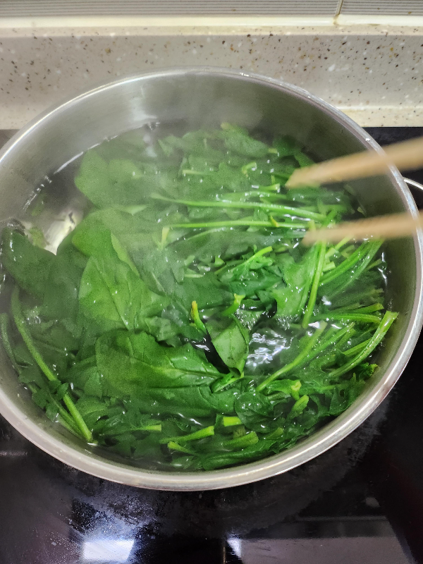 시금치데치는시간