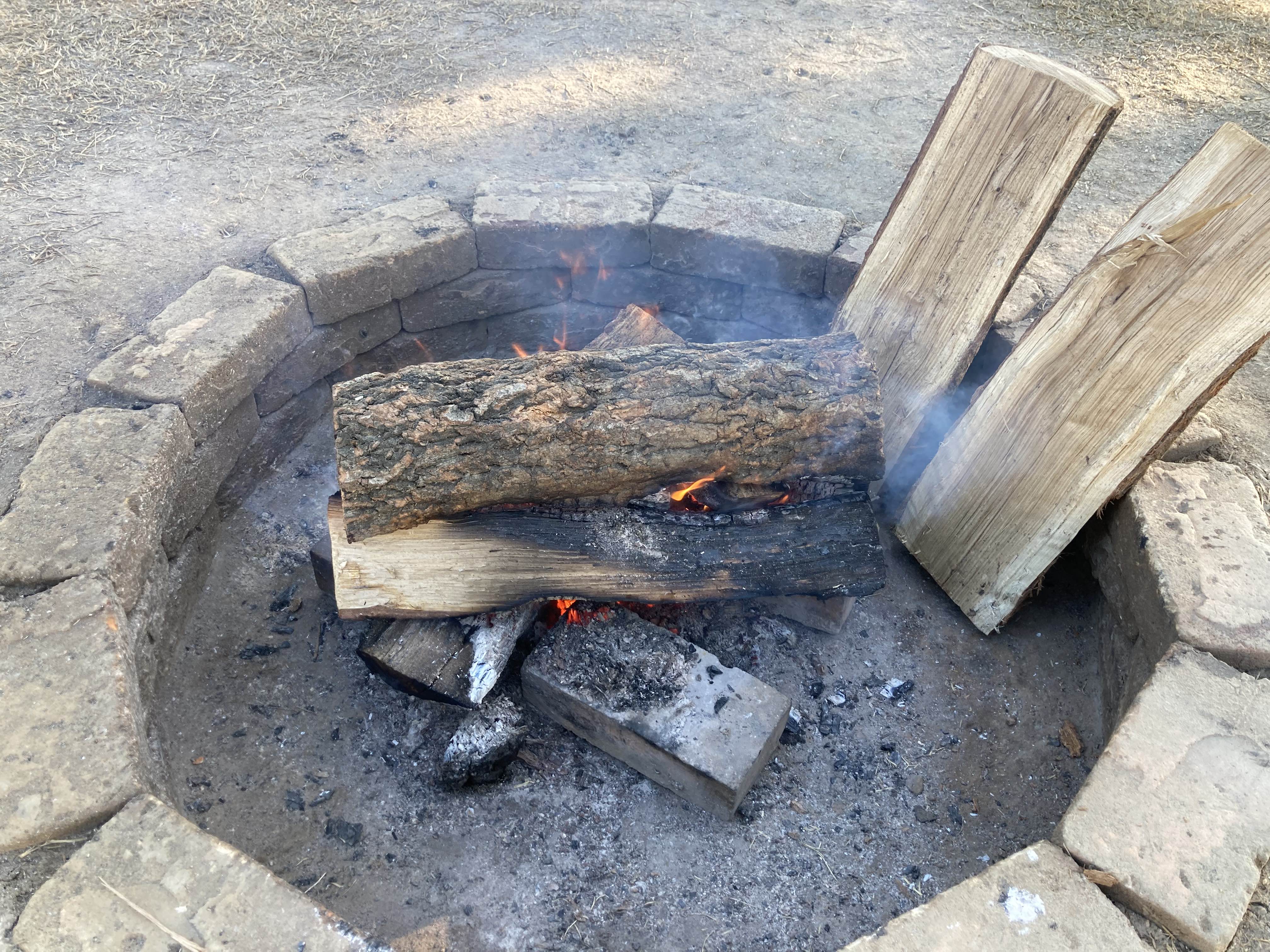 안성 따듯한 모닥불 카페 청류재 커피