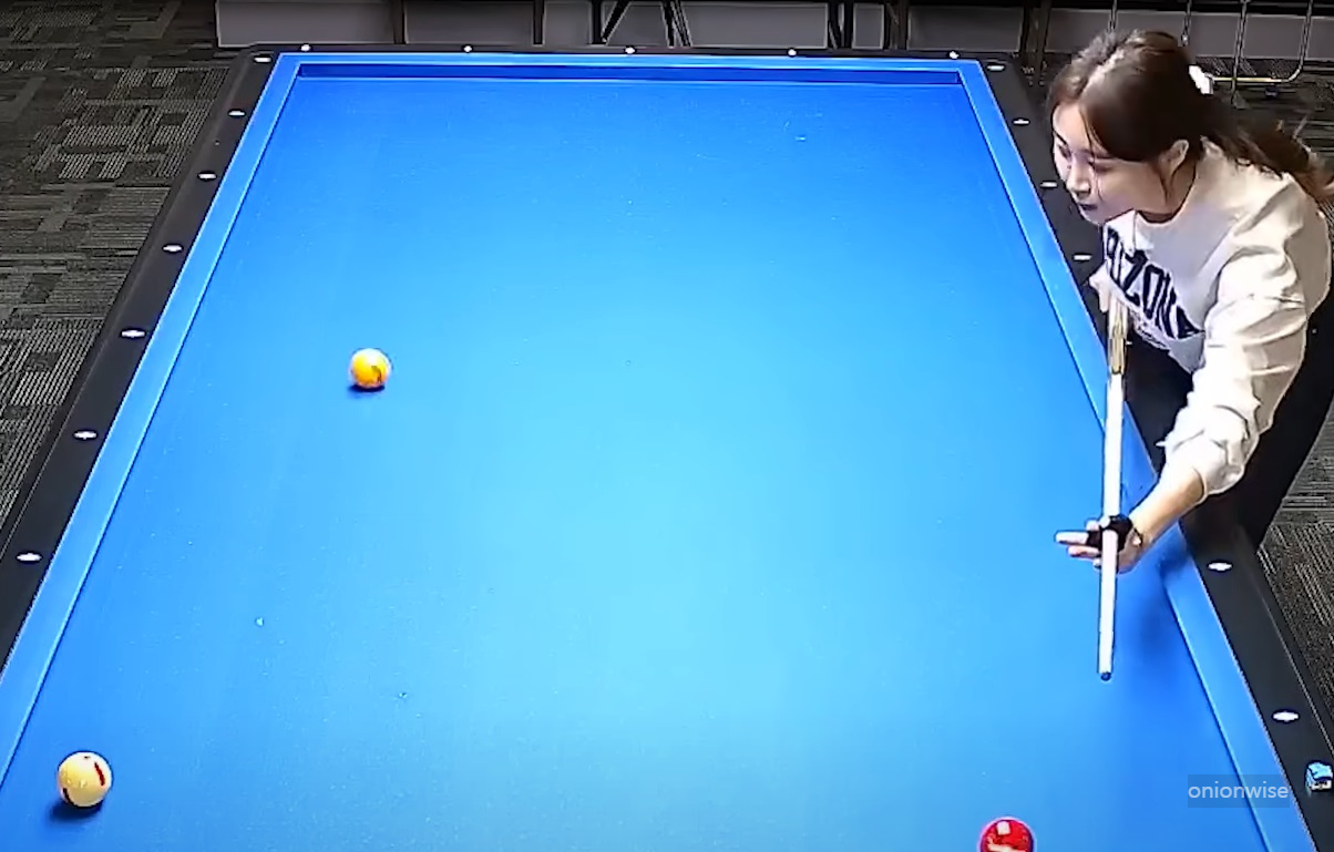 2023년 삼구친구 채널에 출연한 황다연 당구선수