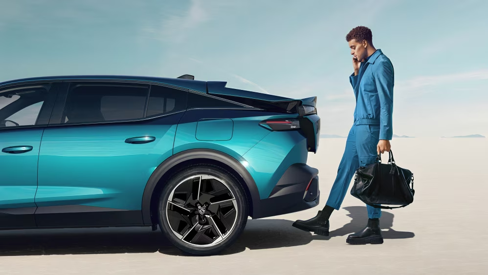 푸조 408, 쉐보레 트랙스와 크로스오버 시장 경쟁