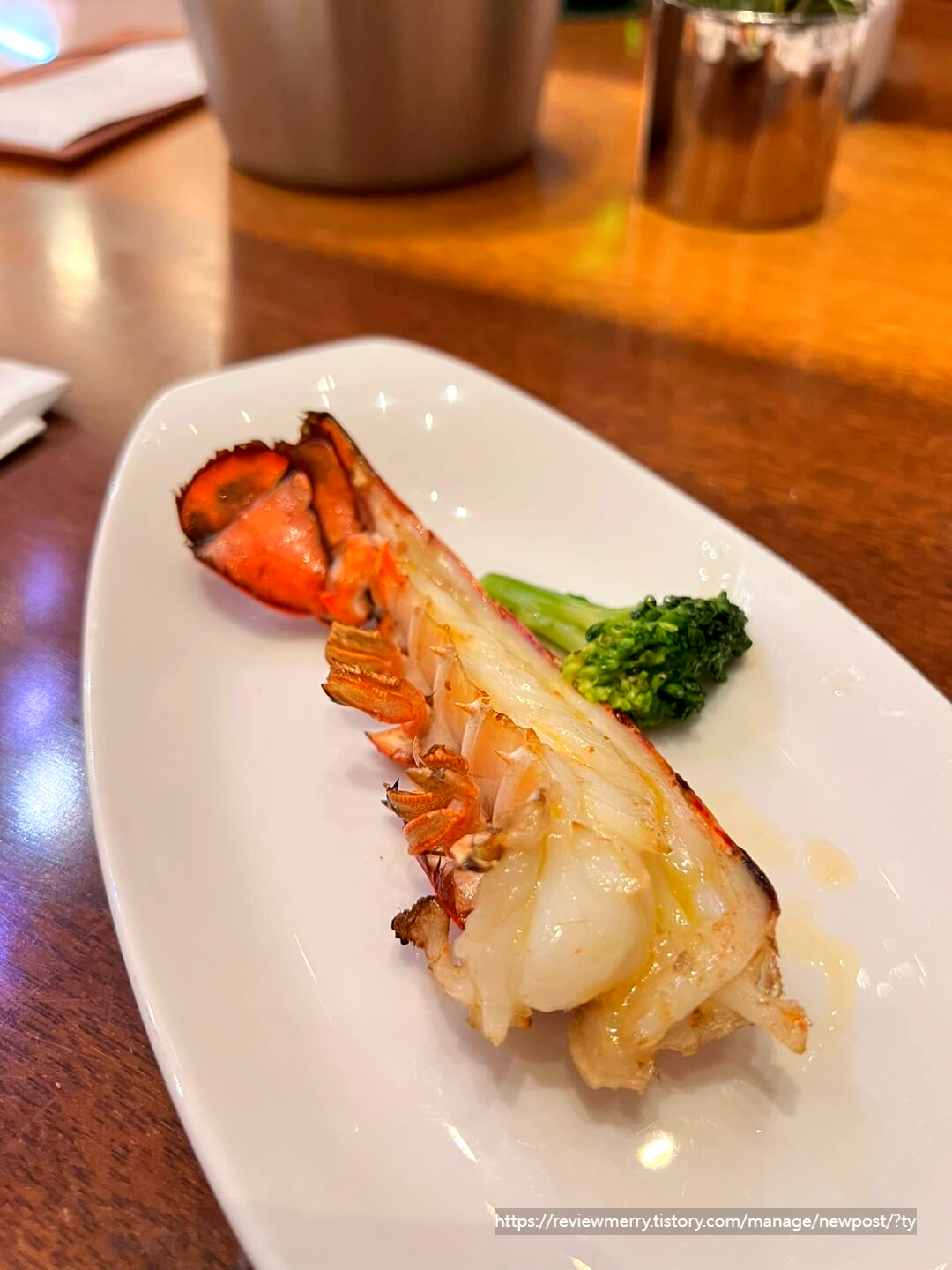 랍스터 테일 확대사진