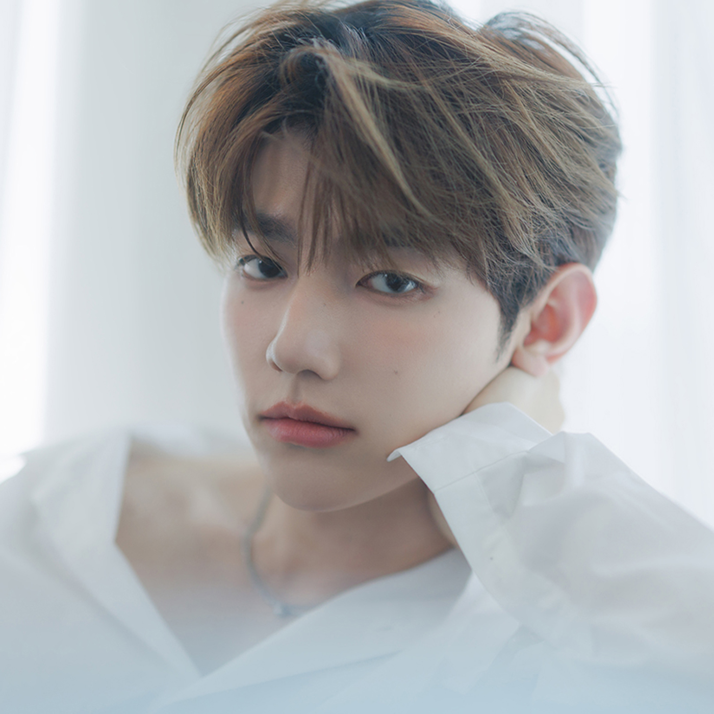 제로베이스원 멤버 장하오사진