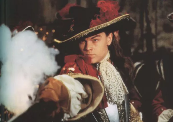 아이언 마스크 스틸컷