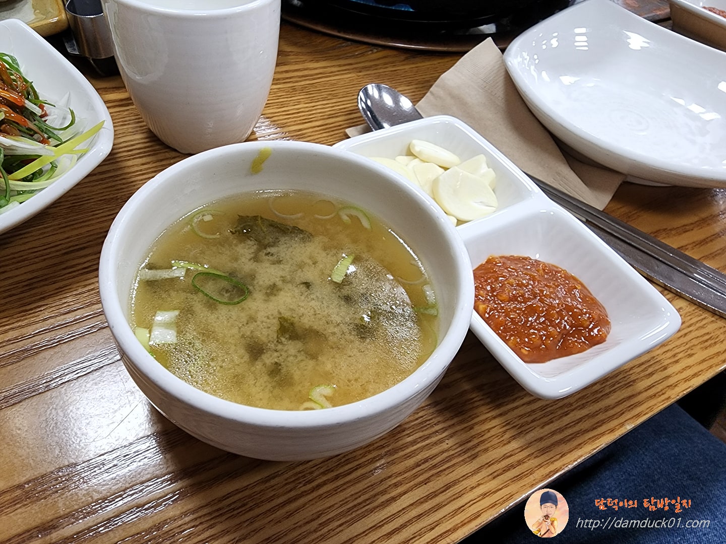 된장국, 쌈장, 마늘