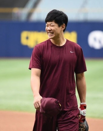 류현진 15년만에 대표팀 복귀, WBC 1차 캠프 명단 확정 송성문