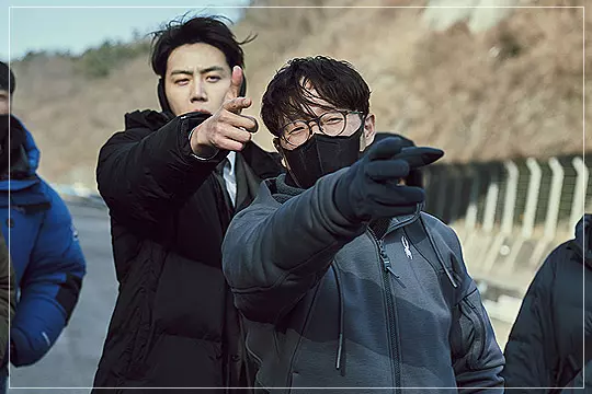 영화-귀공자-김선호와-박훈정-감독