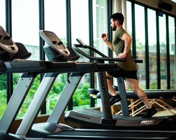 Man, Treadmill, Run