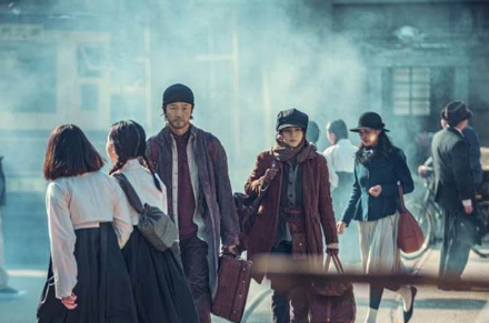 경성크리처 예고편&amp;#44; 공개일&amp;#44; 괴물 정체&amp;#44; 시즌2 정보(한소희&amp;#44; 박서준)