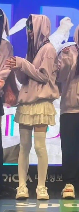 깐숙빨간약,깐숙 실물,버튜버 신상,신상유출 논란,팬덤 윤리,명예훼손 법적 기준