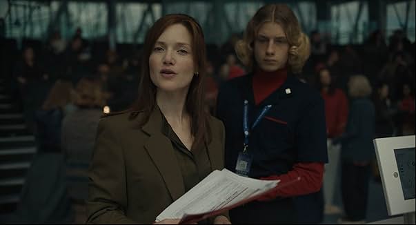 영화 미키 17 완벽 분석 - 단순 SF가 아닌 인간 정체성에 대한 깊은 탐구