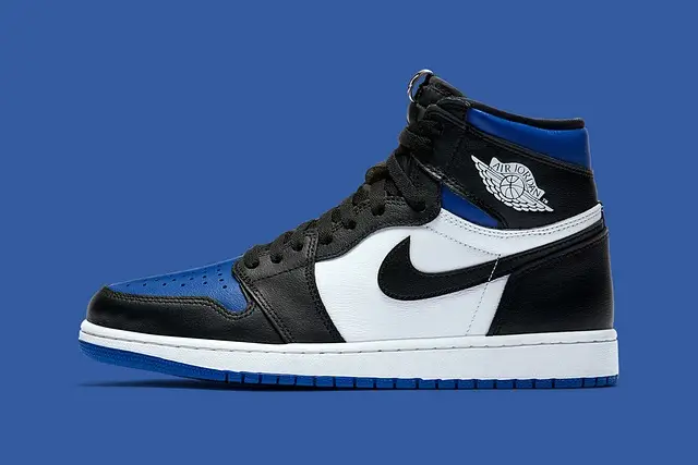 유명한 신발 브랜드인 나이키