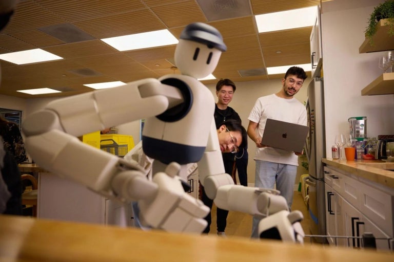 MEMO Robot