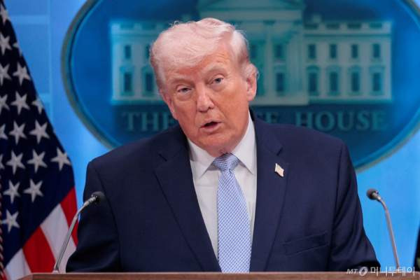 트럼프 이란 인프라 파괴 위협: 미 유엔대사 "이란 발전소·교량 파괴는 전쟁범죄 아냐"