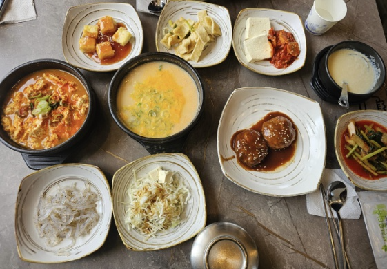 콩밭뜰 심학산점