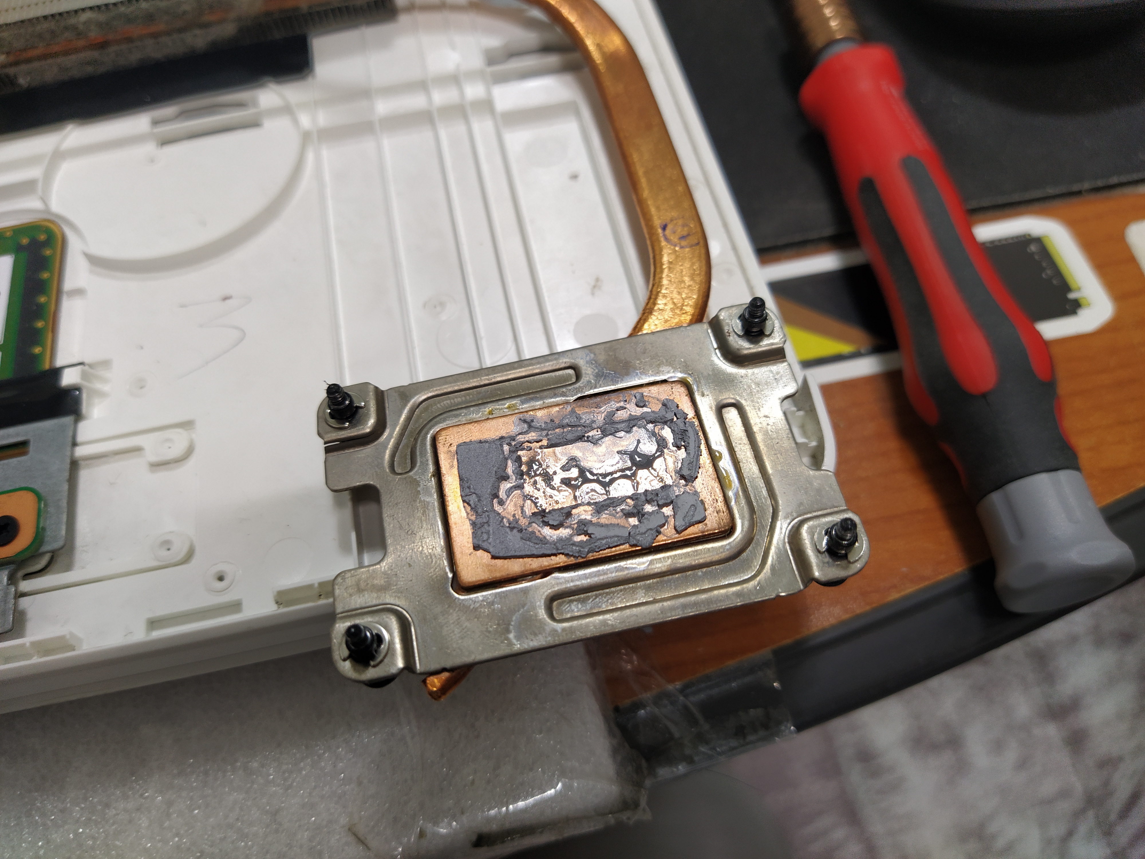 C50-A 방열판과 먼지&nbsp;