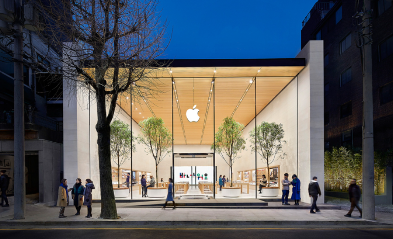 가로수길 애플 스토어 이미지입니다.