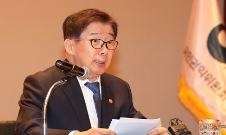 유철환 권익위원장 프로필 고향 나이 평가