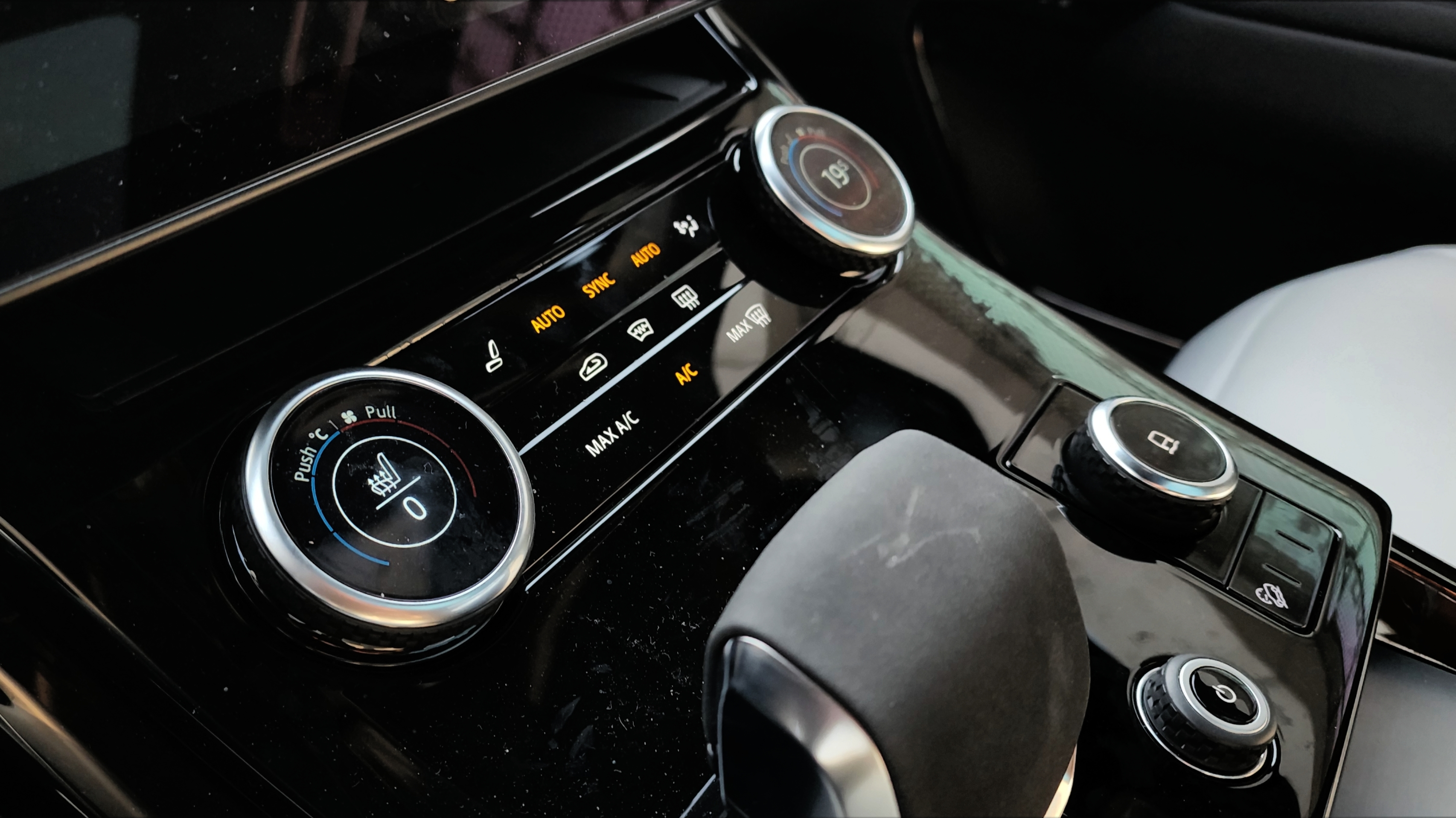 랜드로버 레인지로버 스포츠 D300 HSE 시승기