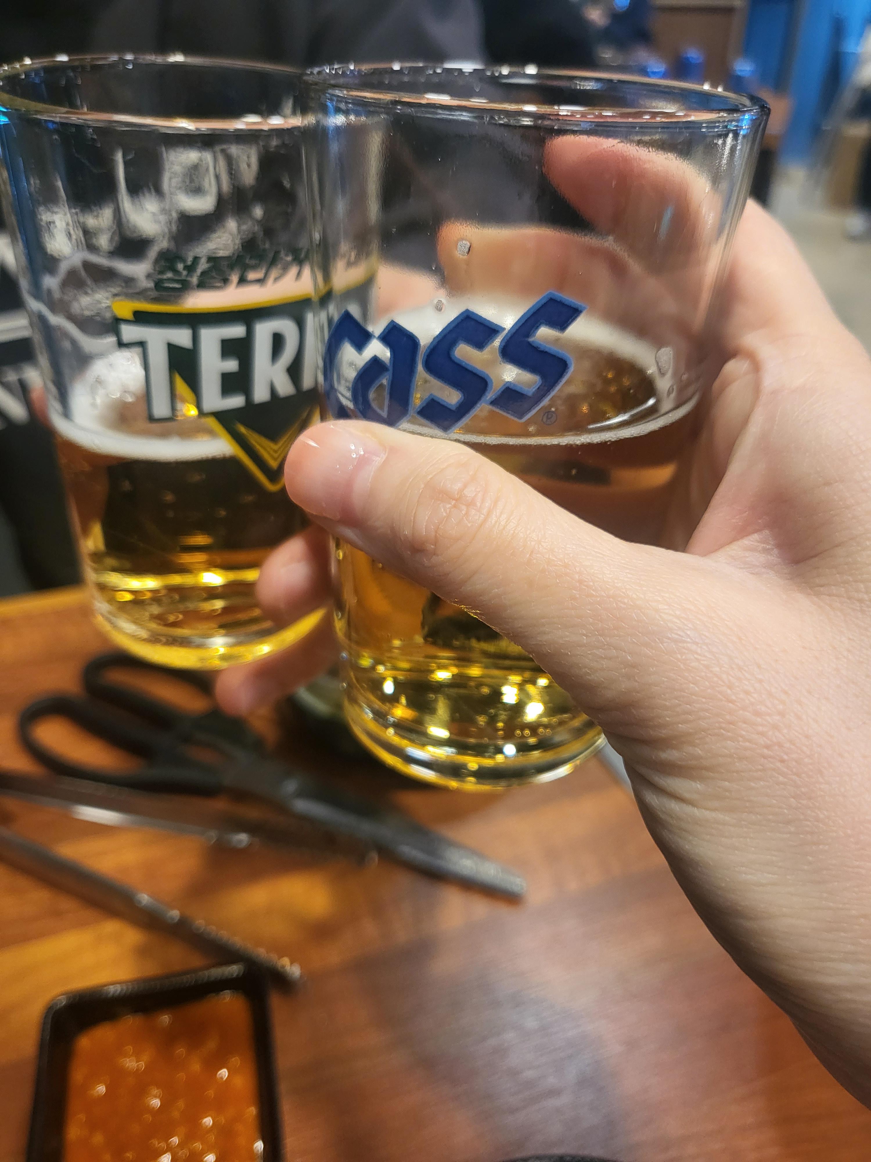 맥주 한잔~!