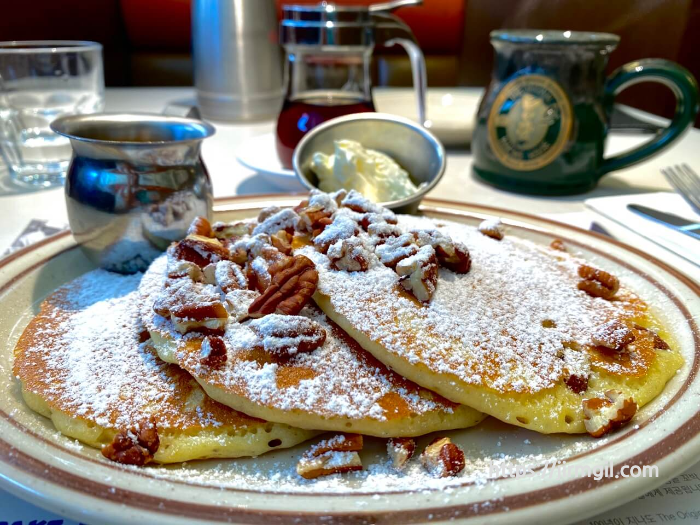 오리지널팬케이크하우스의_조지아_피칸_팬케이크