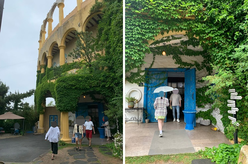 웨딩 건물 입구