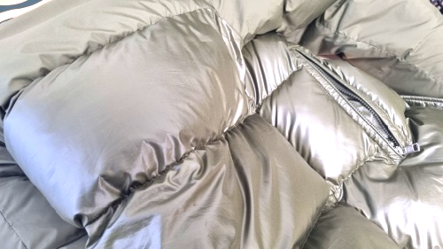 몽클레어패딩-재질