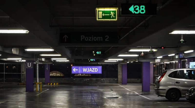 상업용 건물 주차장 바닥공사의 중요성