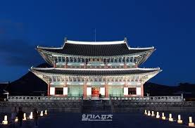 경복궁 야간개장&amp;#44; 3천원으로 떠나는 야경 명소 여행