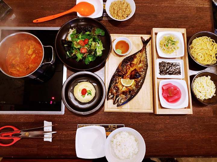 식객 허영만 백반기행 광희 편 짜글이 신중동 핫플 환상 조합 김치 치즈 스파게티 사리 돼지 두루치기 부천 맛집 소개