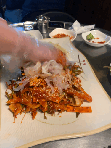 도다리 쫄면 무침 사장님이 비벼주시는 중1
